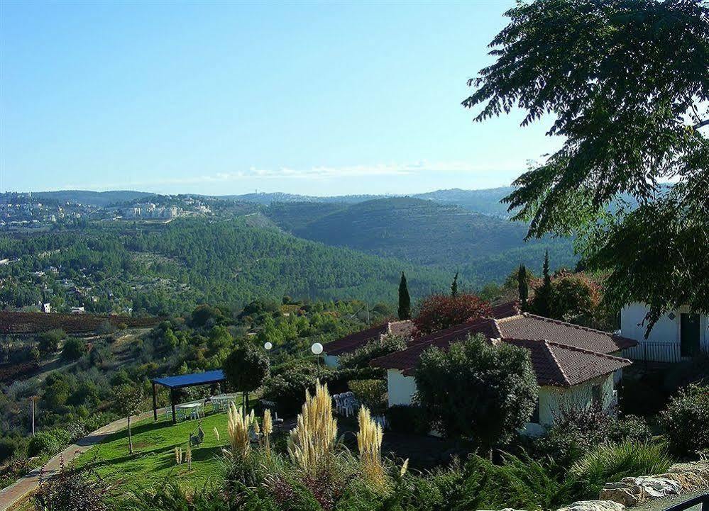Shoresh Green Hills Family Suites Hotel Extérieur photo