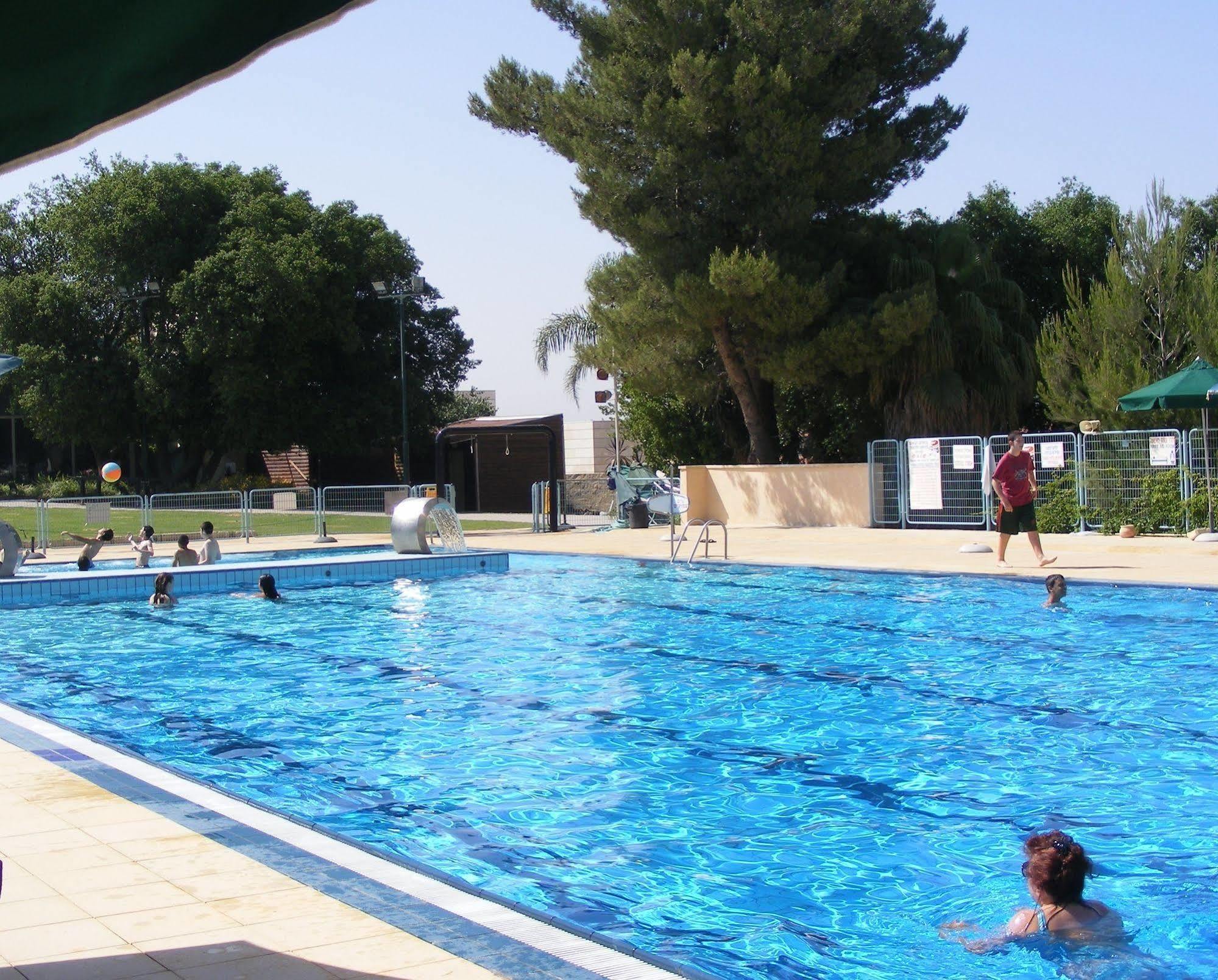 Shoresh Green Hills Family Suites Hotel Extérieur photo