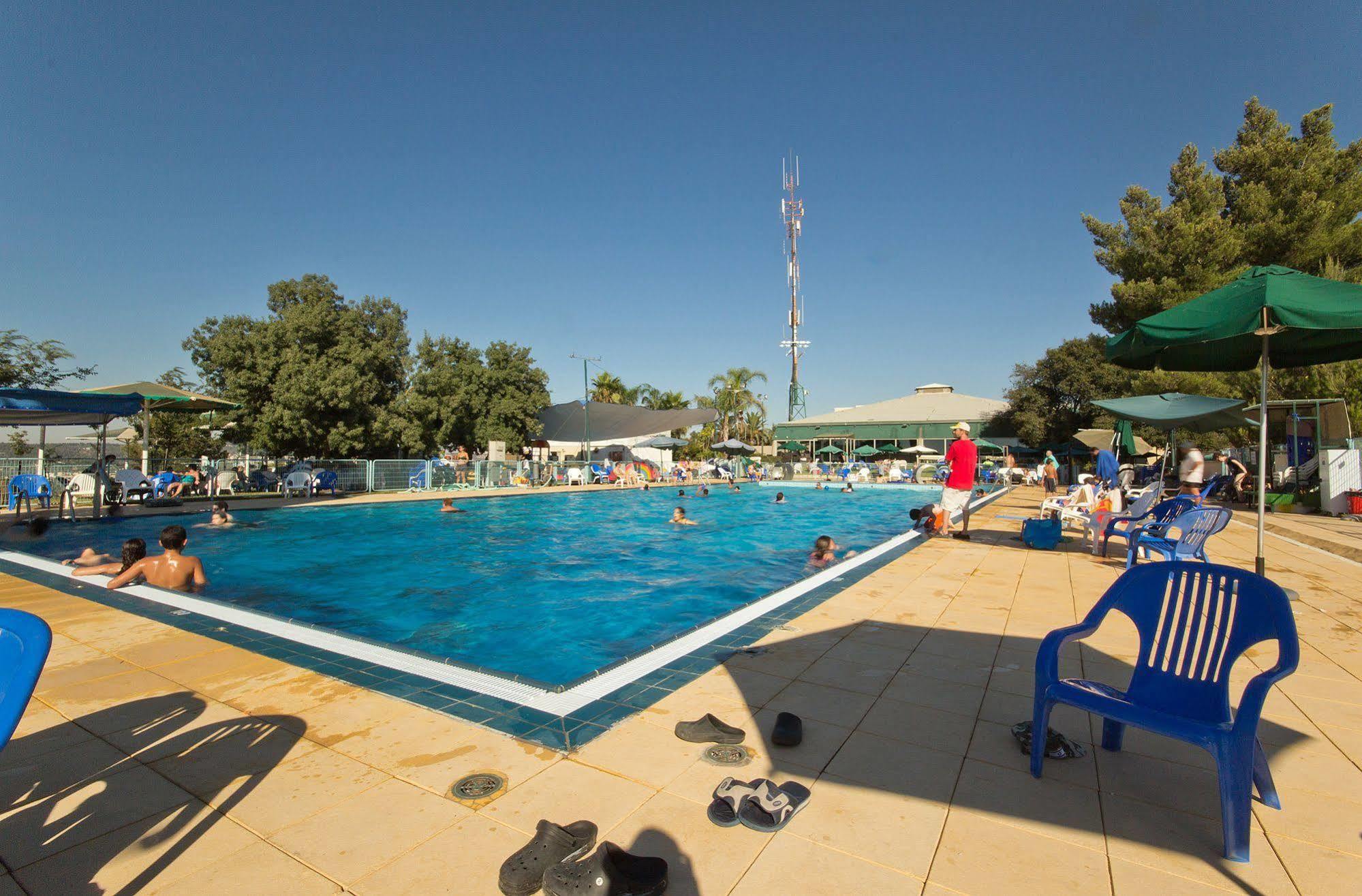 Shoresh Green Hills Family Suites Hotel Extérieur photo